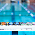 Aqua Sphere FASTLANE Schwimmbrille aus Titan. Spiegelglas rot - marineblau/rot